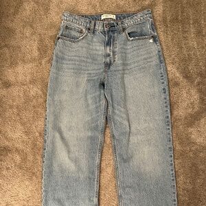 Abercrombie The Loose High Rise Jean